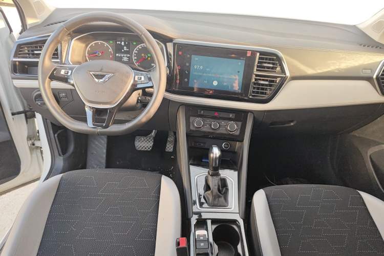 Used Jetta VS5 2024 280TSI Automatic Pioneer Edition
