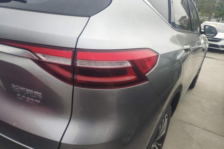 Used Haval F7 2020 2.0T Two-Wheel Drive i-Van