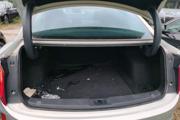 Used Hongqi E-QM5 2022 431 km Charge & Enjoy Edition