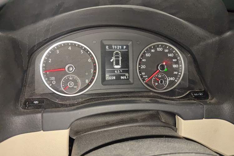 Used Volkswagen Tiguan 2012 1.8TSI Automatic Two-Wheel Drive Elite Edition Instrument Cluster