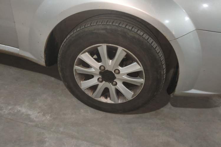 Used Buick Excelle 2015 1.5L Automatic Classic Model Right Front Wheel Hub