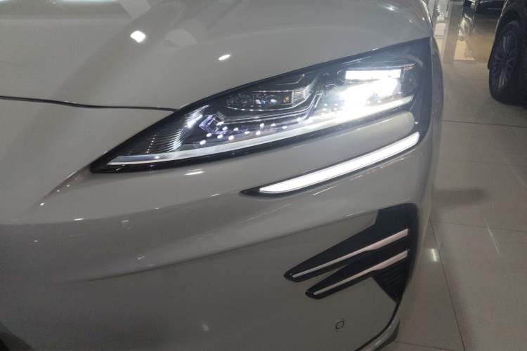 Used BYD Song PLUS New Energy 2025 EV Intelligent Driving Version 520km Premium Model