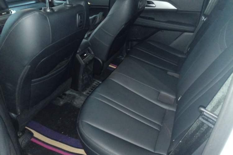 Used Great Wall King Kong Poer 2024 2.0T Automatic 8AT Diesel 4x4 Elite Flatbed Left Rear Seat