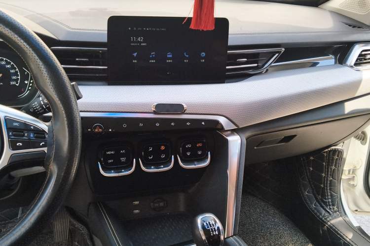 Used BAIC Beijing X3 2019 1.5T Manual Glory Edition