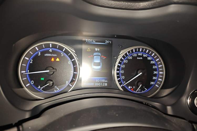 Used Infiniti Q50 2014 2.0T Luxury Edition
