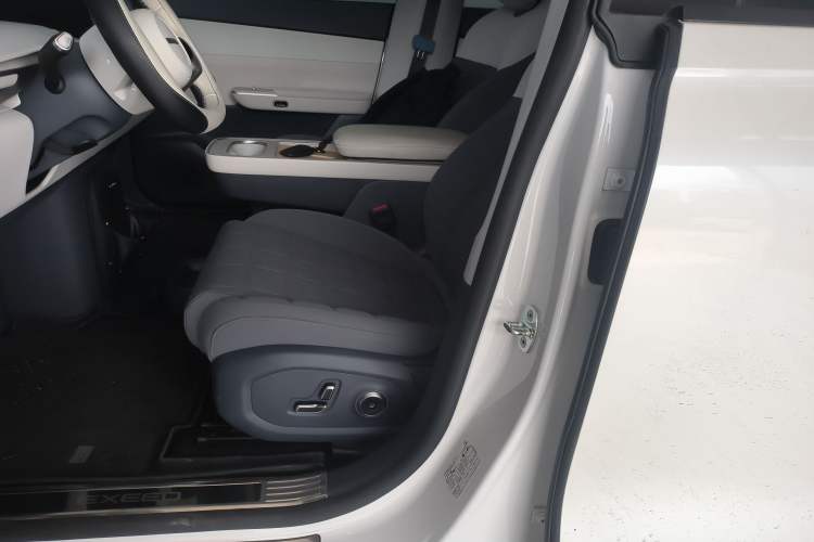 Used EXEED Star Era ET 2024 Range-Extended 200 Pro+ Left Front Seat