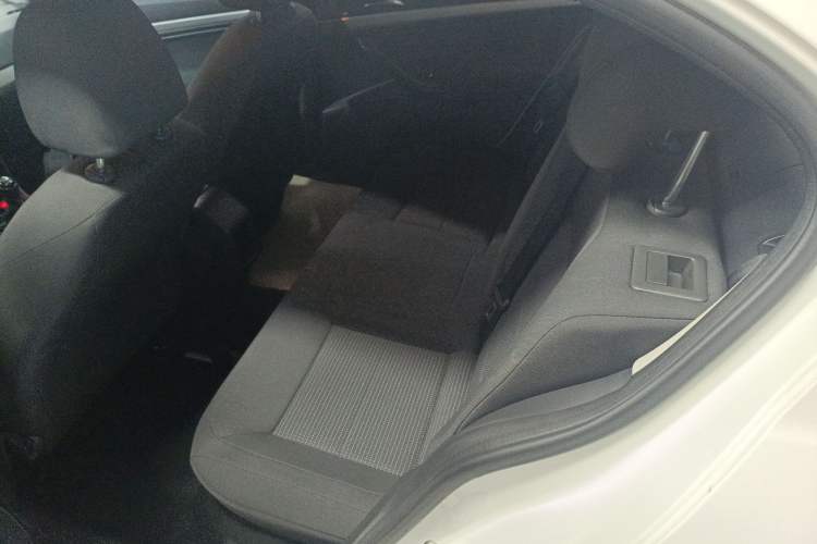 Used Volkswagen Lavida 2017 1.6L Manual Fashion Edition
