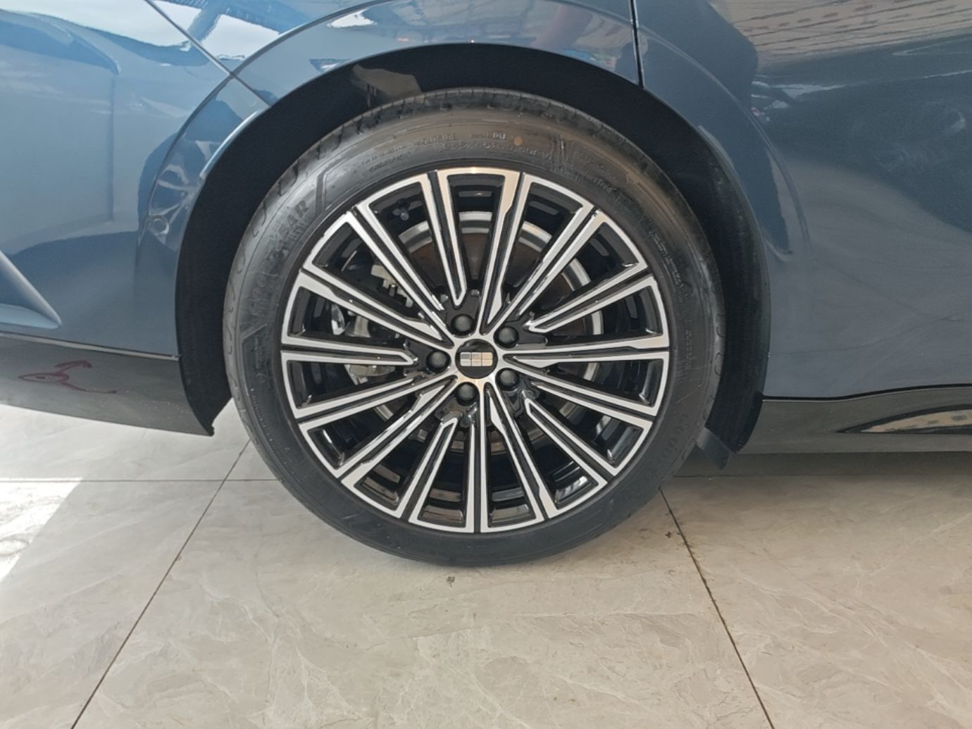 Geely Galaxy 8 2025 130km EM-P Starship Edition — снимка 11