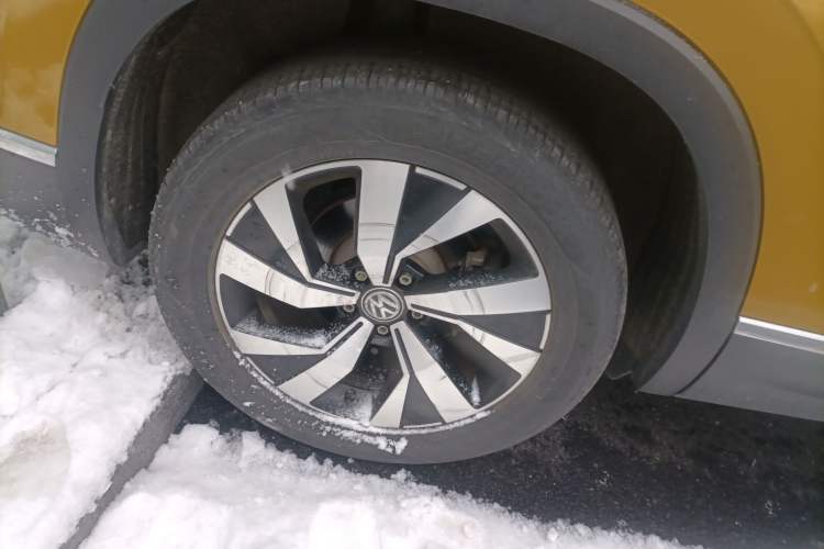 Used Volkswagen Tayron 2019 330TSI Two-Wheel-Drive Luxury Version China V Emission Standard
