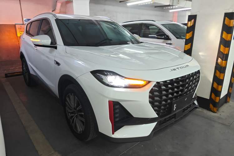 Used JETOUR X70 PRO 2023 1.5T DCT Comfort Edition 5 Seats