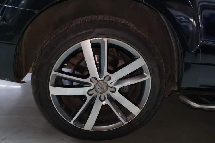 Used Audi Q7 2014 35 TFSI Off-road Model
