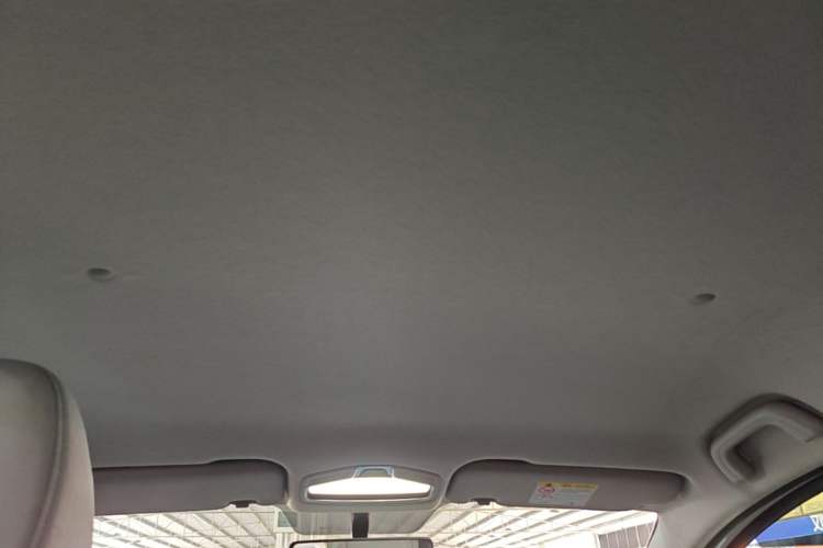 Used Geometry E Firefly 2024 301km Flowing Light