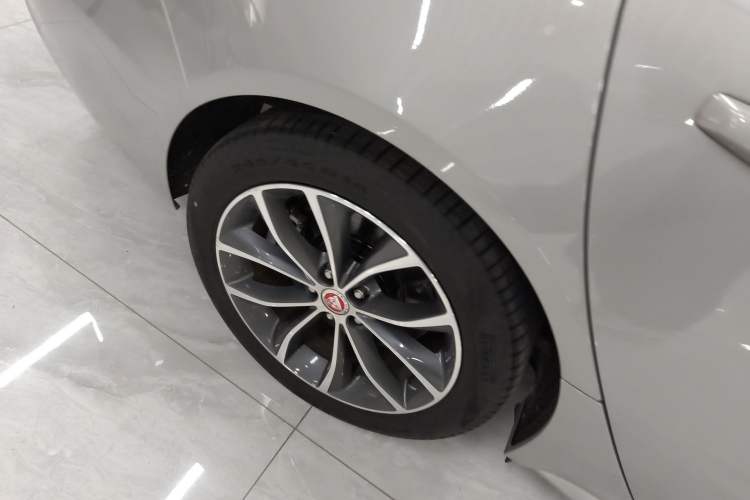 Used Jaguar XFL 2023 XFL 2.0T P250 Two-Wheel-Drive Elite Sport Edition