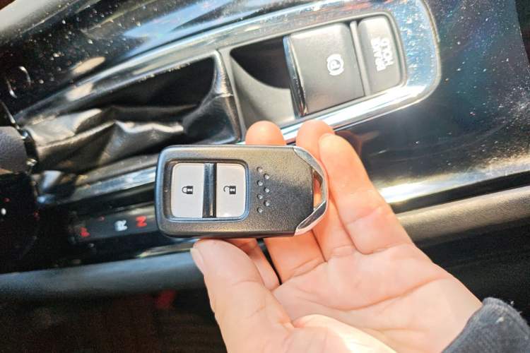 Used Honda Vezel 2015 1.8L CVT 2WD Luxury Model