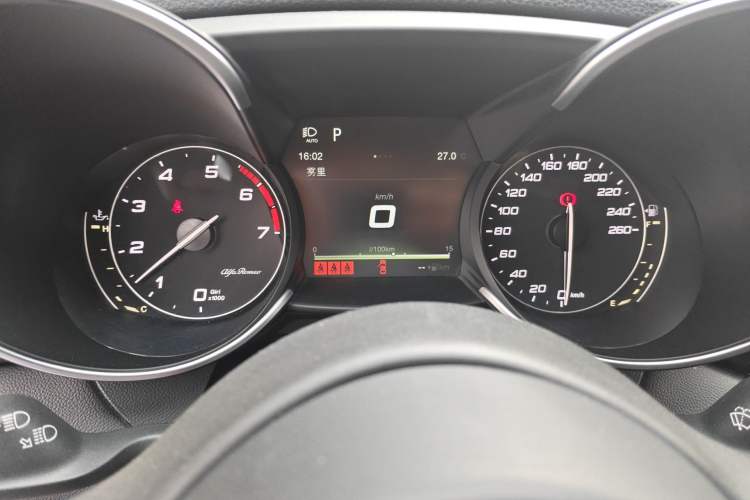 Used Alfa Romeo Giulia 2017 2.0T 200HP Luxury Edition