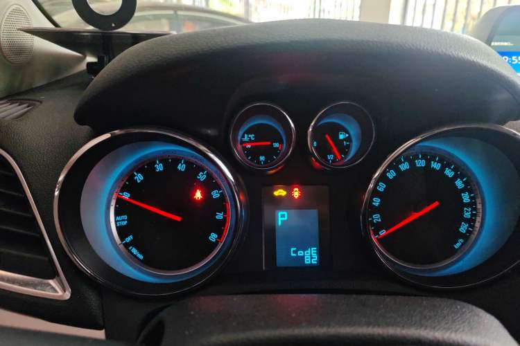 Used Buick Encore 2015 1.4T Automatic Two-Wheel Drive Urban Elite Version
