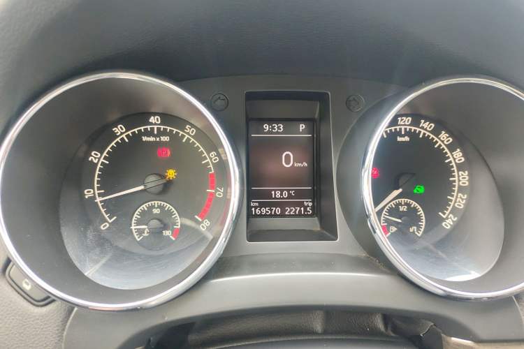Used Skoda Yeti 2014 1.8TSI DSG All-Wheel Drive Edition Instrument Cluster