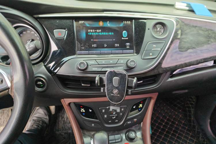 Used Buick Envision 2015 20T Two-Wheel-Drive Elite Model
