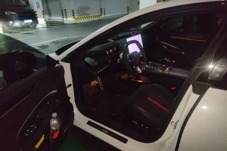 Used Xiaomi Auto SU7 Ultra 2025 Ultra Model Driver Seat