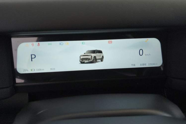 Used iCAR 03T 2024 501km Four-wheel Drive Long-Range Version
