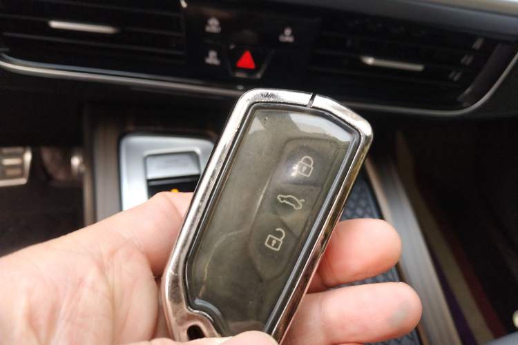 Used Volkswagen Tavendor 2024 380TSI All-Wheel Drive R-Line Cruise Edition
