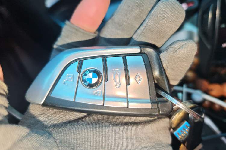 Used BMW 5 Series 2018 525Li Luxury Package Vehicle Key