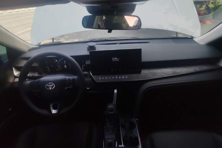 Used Toyota Camry 2024 Dual-Motor 2.0 HE Elite Edition
