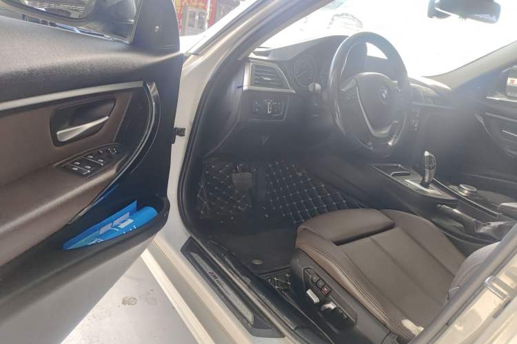 Used BMW 3 Series 2019 320Li Fashion Model
