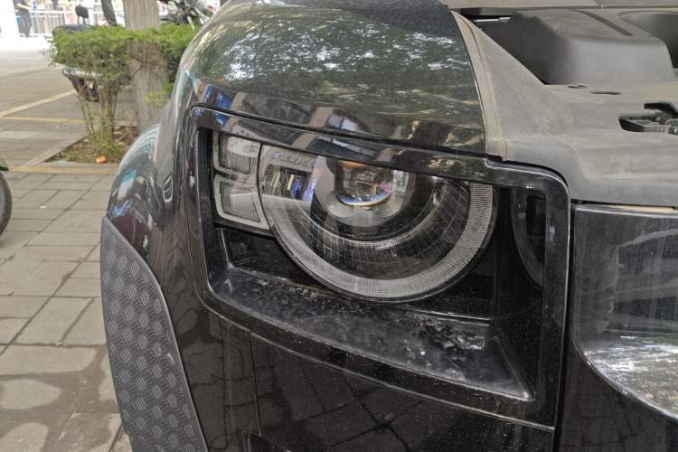 Used Land Rover Defender 2022 110 P400 Dark Edition