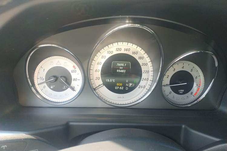 Used Mercedes-Benz GLK-Class 2015 GLK 260 4MATIC Fashion Edition Ultimate Version
