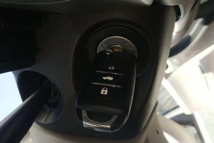 Used CHANGAN NEVO Lumin 2026 Model Treasure Edition 205km Passionate Beige Ningde Vehicle Key