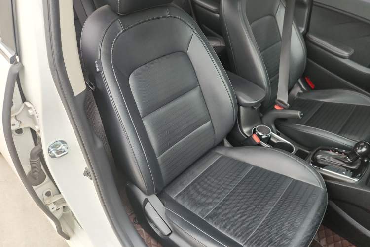 Used Kia K3 2017 1.6L Automatic 15th Anniversary Special Edition GLS Right Front Seat