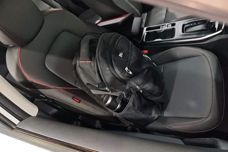 Used Chevrolet Trax 2022 Encore RS 1.5T CVT Cool
