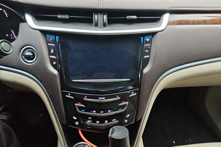 Used Cadillac XTS 2014 28T Luxury Model Audio And AC Panel