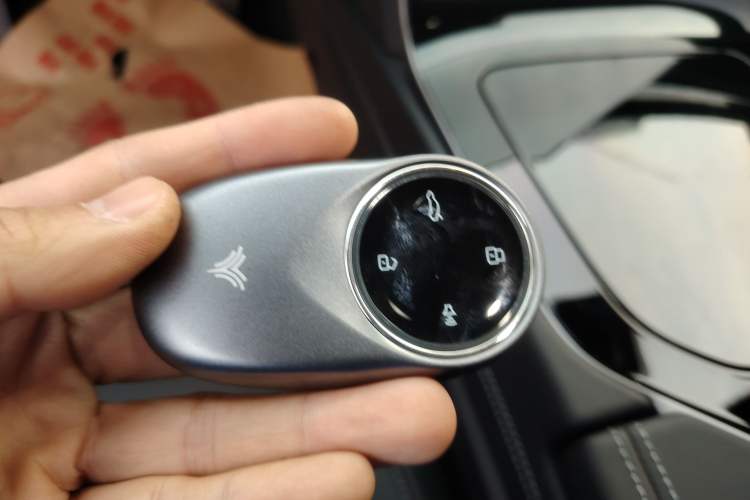 Used NETA S 2022 Extended-Range Version 1160 km Range Rear-Wheel-Drive Compact Edition