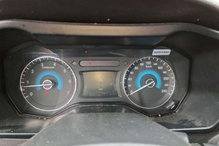 Used Dongfeng Fengon 580 2016 1.5T Manual Luxury Edition
