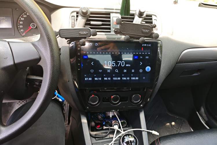 Used Volkswagen Sagitar 2012 1.6L Manual Fashion Edition