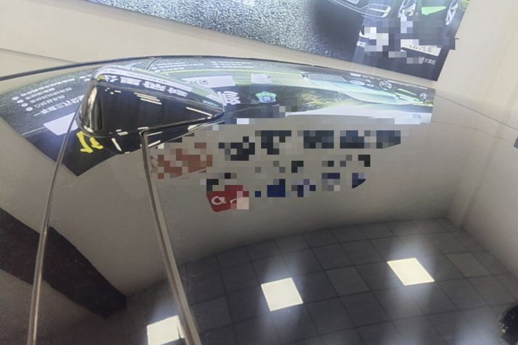 Ojetý Li Auto MEGA 2024 Ultra Model