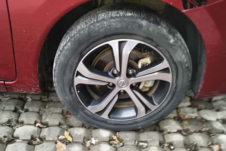 Used Nissan Tiida 2019 1.6L CVT Smart Enjoyment Version China VI Standard
