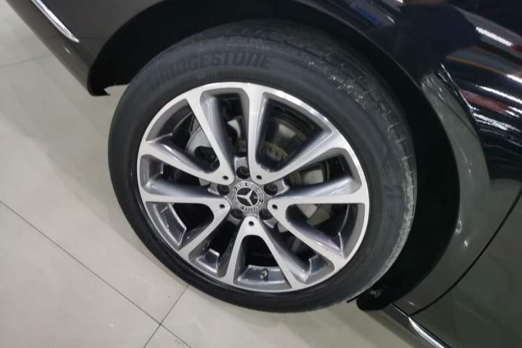 Used Mercedes-Benz E-Class 2019 E 260 L
