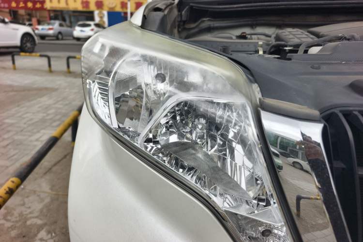 Used Toyota Prado 2016 2.7L Automatic Standard Edition Right Front Headlight