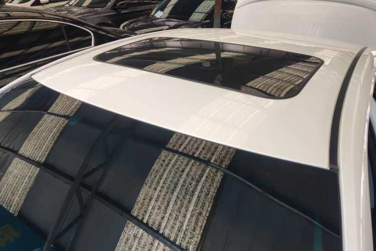 Used Toyota Reiz 2013 2.5V Elite Edition Roof