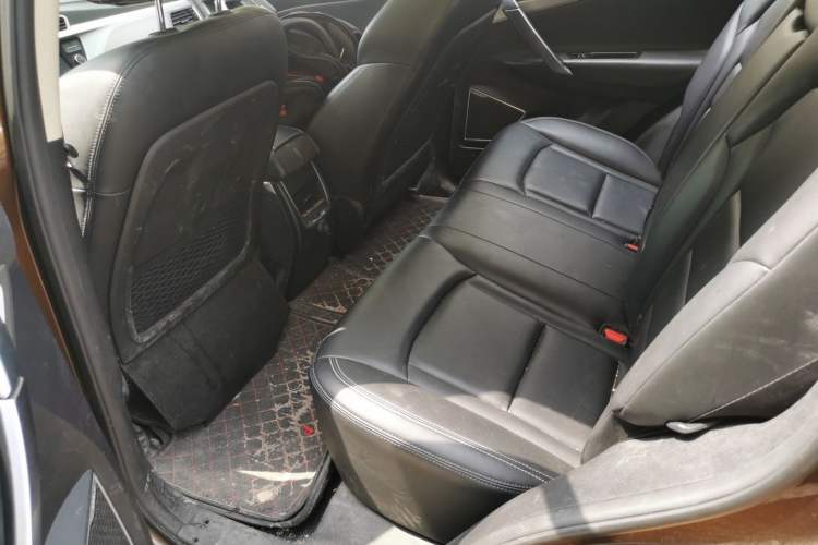 Used Geely Auto Emgrand X7 Sport 2016 1.8TD Automatic ZhiShang Model