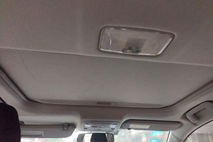 Used Toyota Levin 2017 Revised Dual-Engine 1.8H GS E-CVT Elite Sunroof Version China V Standard Headliner