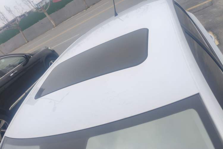 Used Volkswagen Polo 2016 1.6L Automatic Comfort Model Roof