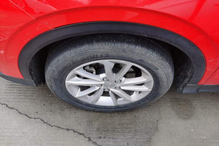 Used Geely Auto Coolray 2020 PRO 240T DCT Hunter Left Front Wheel Hub