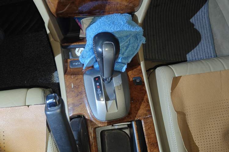 Used Honda Accord 2011 2.4L EX Gear Lever