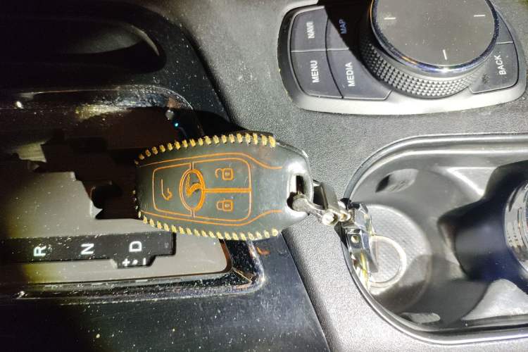 Used Soueast DX7 2015 1.5T Automatic Elite Model Vehicle Key