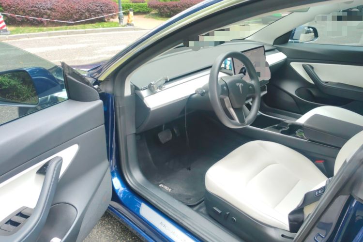 Used Tesla Model 3 2020 Revised Version Standard Range Rear-Wheel Drive – Upgraded Edition Interior 3