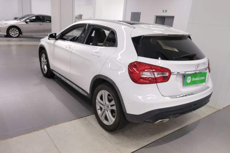 Used Mercedes-Benz GLA 2016 GLA 200 Sport Edition Rear Left 45 Deg